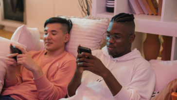 The Latest Tech Trends and Gadgets: How Mobile and Casino Technology Are Changing the Game?