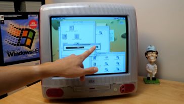 Surprise ! Il y a eu un iMac avec un écran tactile... en 1999.